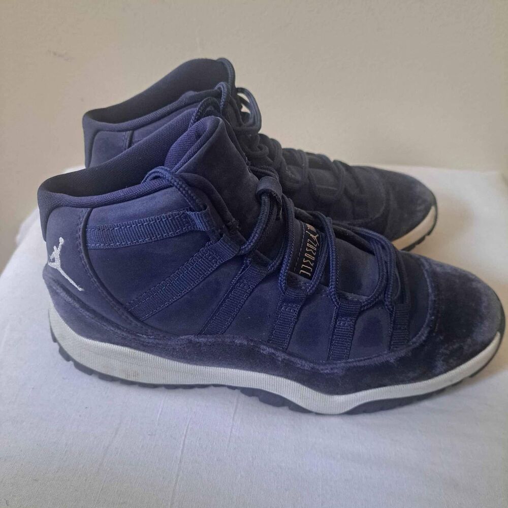 Nike‎ Air Jordan 11 Retro Midnight Navy Velvet Preschool DO3857-441 US Size 3Y - Picture 4 of 7